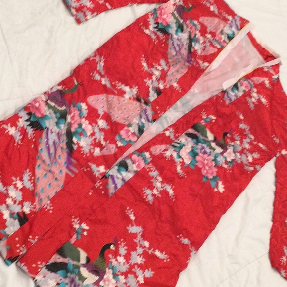 Japanese Kimono - Picture 7 of 13